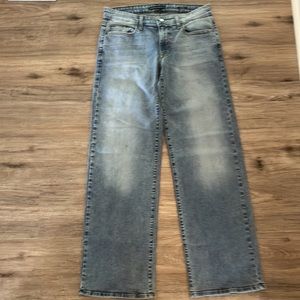 MODERN AMERICAN Women’s Venice Low Rise Wide Leg Distressesd Jeans. Size 30.